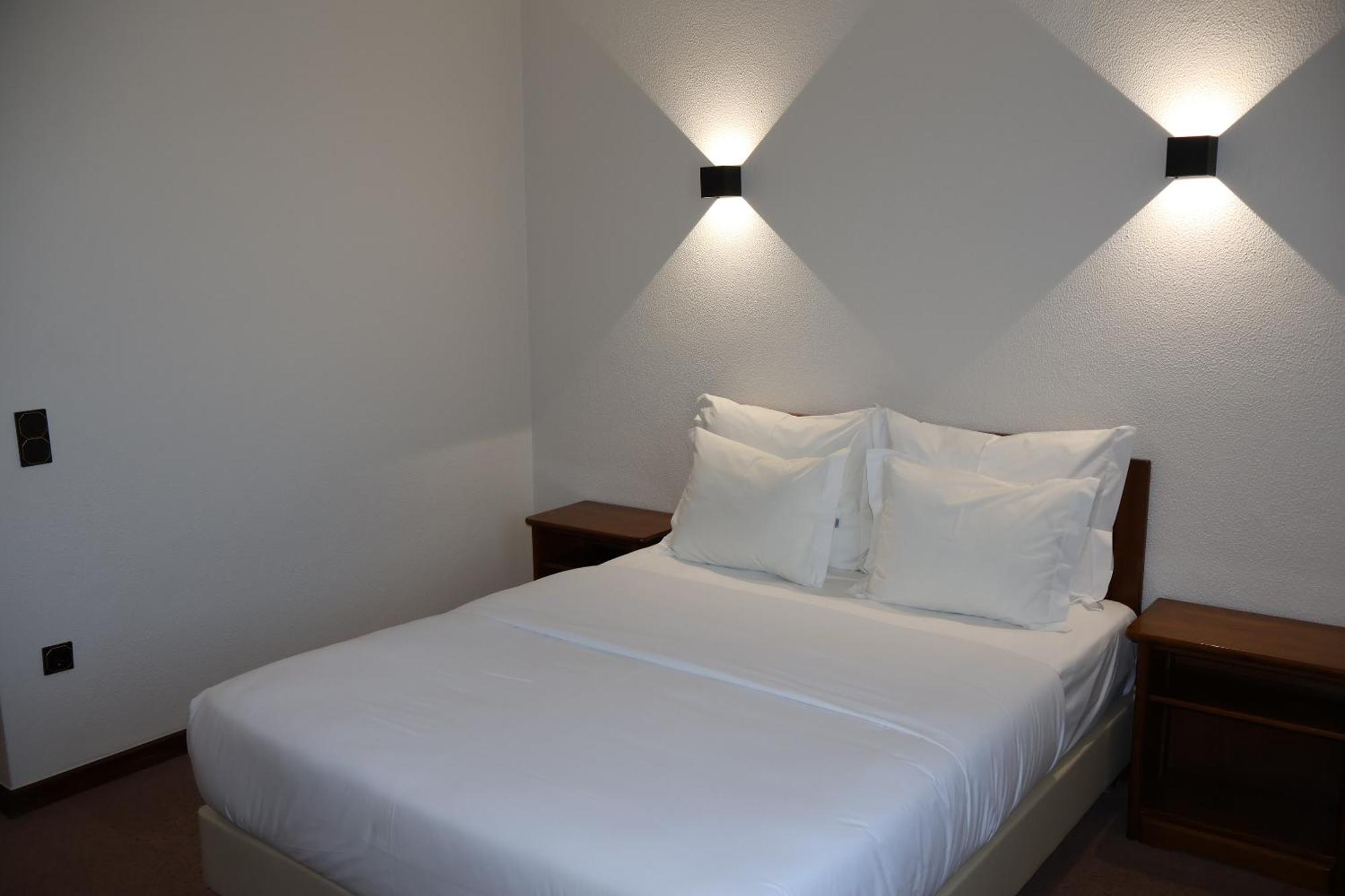 Hotel Santhyago Трофа Экстерьер фото